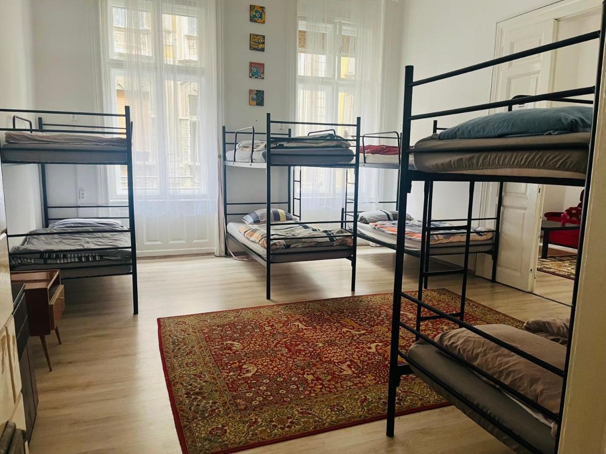 East Point Hostel Budapest Eksteriør bilde